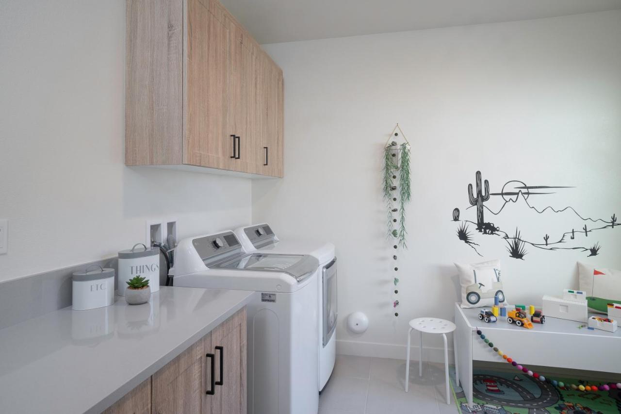 Enjoy A Stay @ Casa De Fore!Play! New Townhome! ลากินตา ภายนอก รูปภาพ